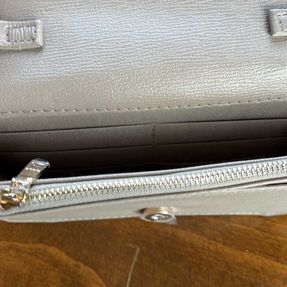 𝅺Bebe Tan Crossbody / Clutch - NWOT - Picture 7 of 10